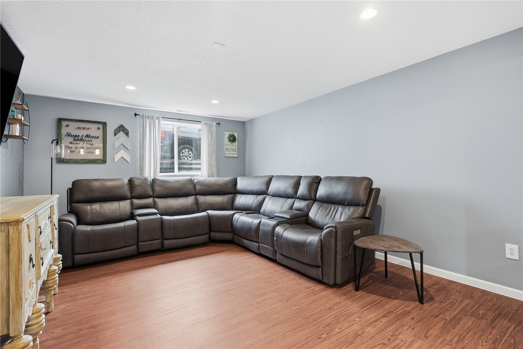 209 Agape Avenue Urbana IA 52345