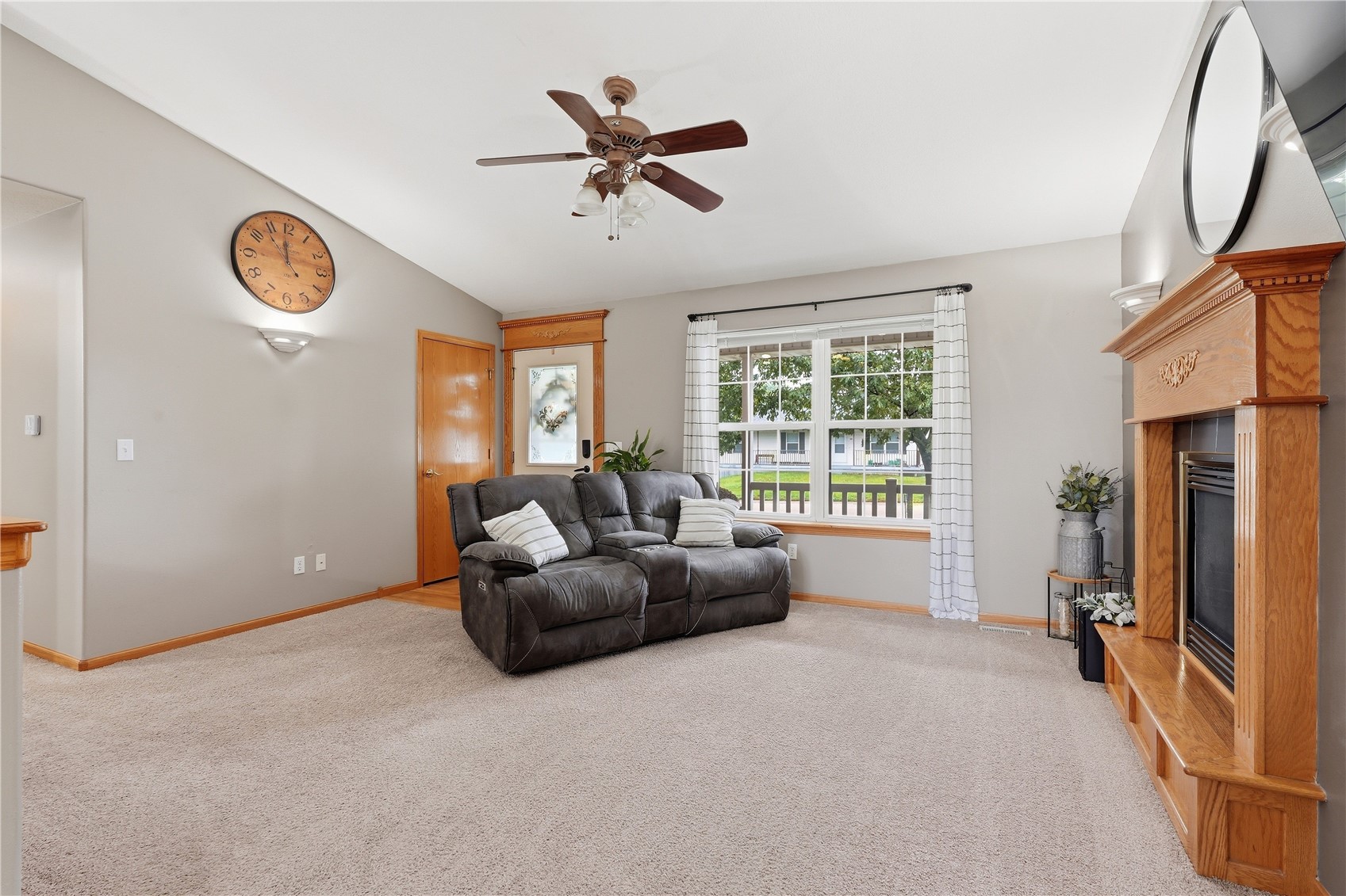 209 Agape Avenue Urbana IA 52345