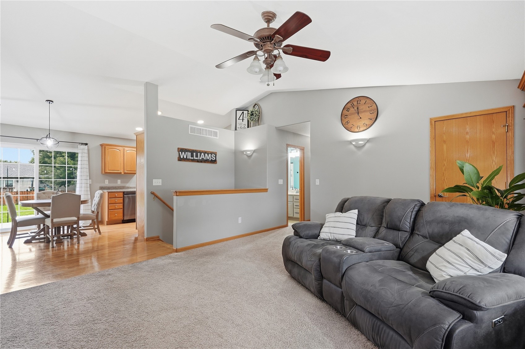 209 Agape Avenue Urbana IA 52345