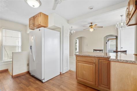 823 D Avenue NW Cedar Rapids IA 52405