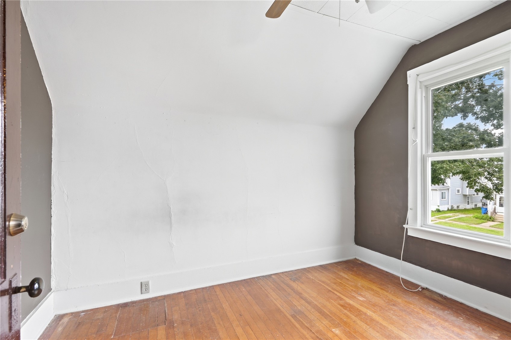 823 D Avenue NW Cedar Rapids IA 52405