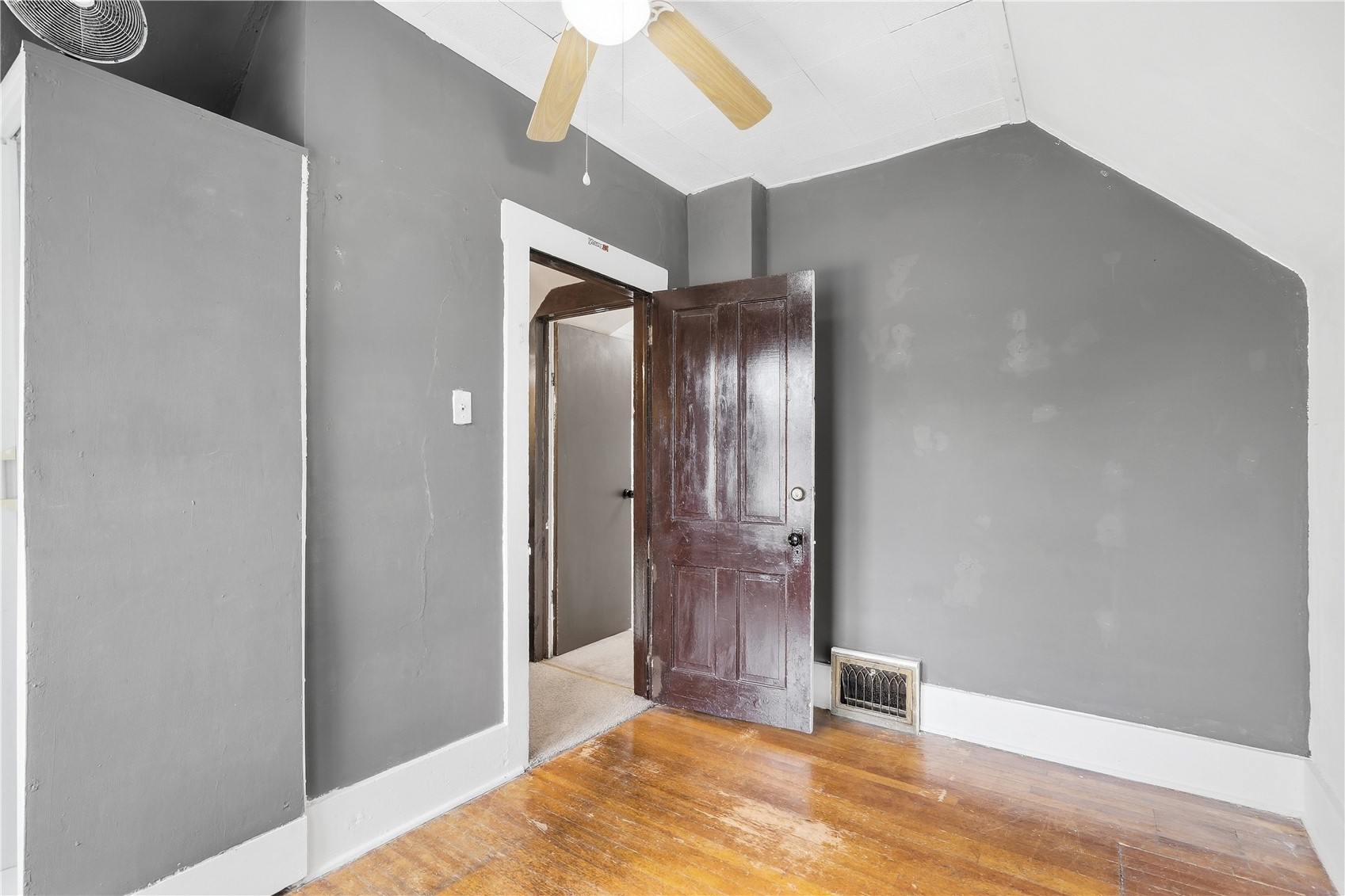 823 D Avenue NW Cedar Rapids IA 52405