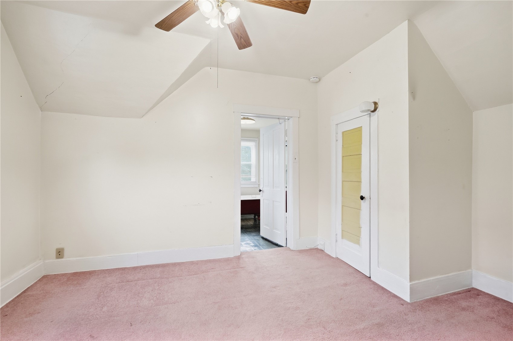 823 D Avenue NW Cedar Rapids IA 52405