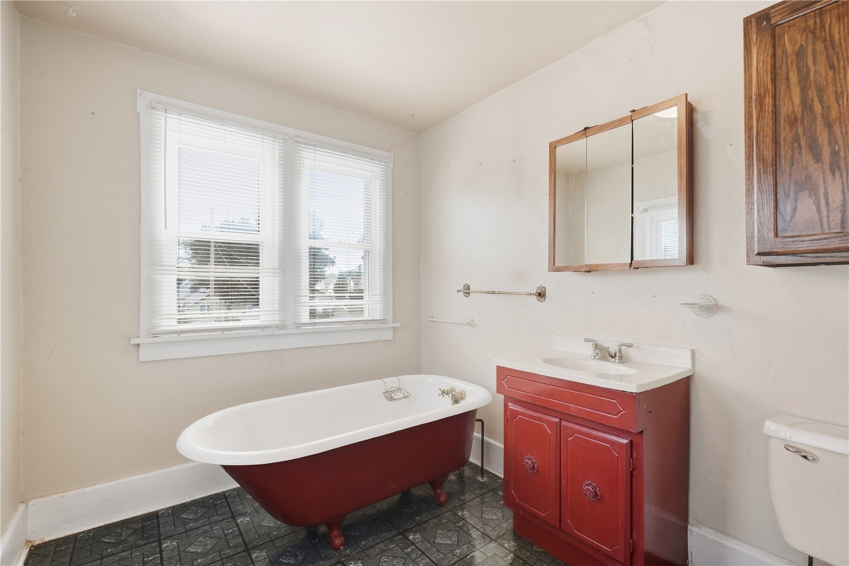823 D Avenue NW Cedar Rapids IA 52405