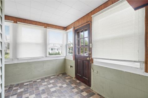 823 D Avenue NW Cedar Rapids IA 52405