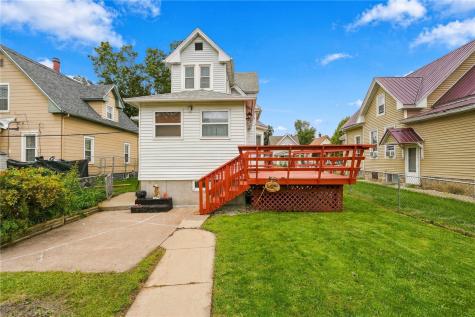 823 D Avenue NW Cedar Rapids IA 52405