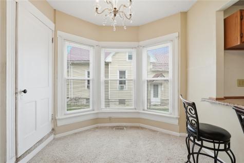 823 D Avenue NW Cedar Rapids IA 52405