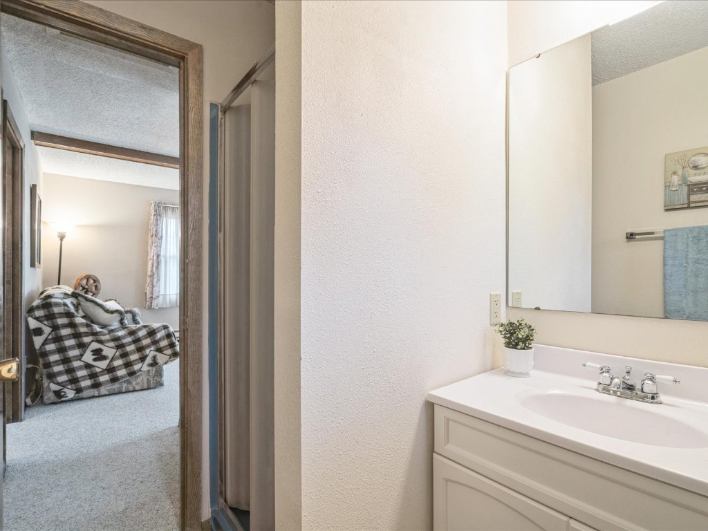 952 Ivanhoe Circle Mt Vernon IA 52314
