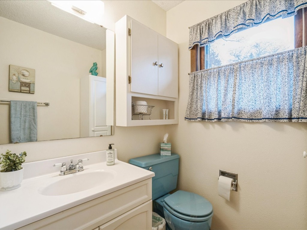 952 Ivanhoe Circle Mt Vernon IA 52314