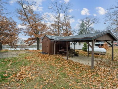 952 Ivanhoe Circle Mt Vernon IA 52314
