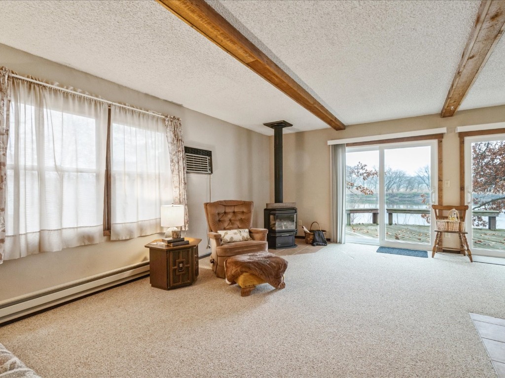 952 Ivanhoe Circle Mt Vernon IA 52314