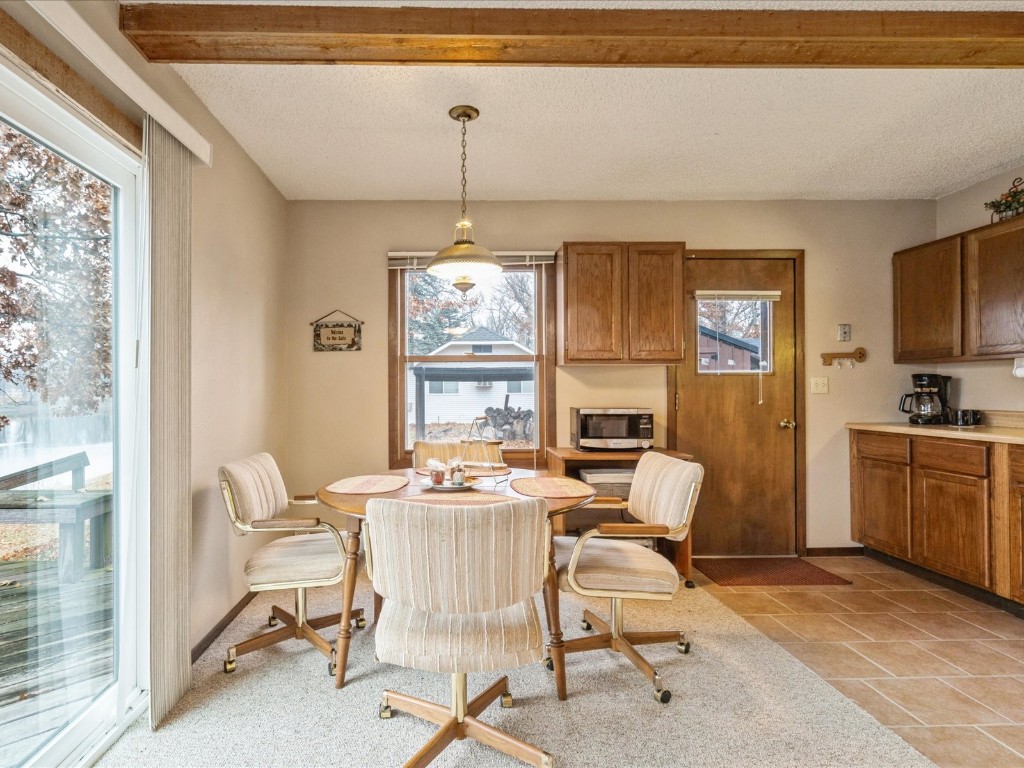 952 Ivanhoe Circle Mt Vernon IA 52314