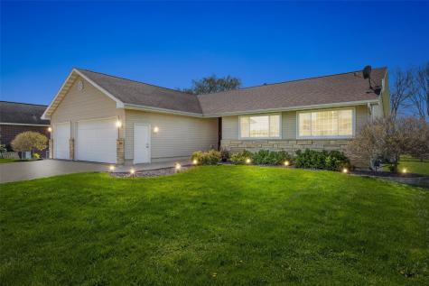 800 Kaitlynn Avenue Anamosa IA 52205
