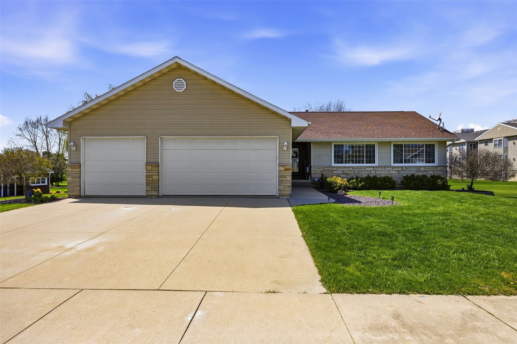 800 Kaitlynn Avenue Anamosa IA 52205