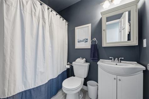 800 Kaitlynn Avenue Anamosa IA 52205