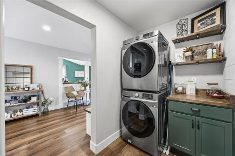 800 Kaitlynn Avenue Anamosa IA 52205
