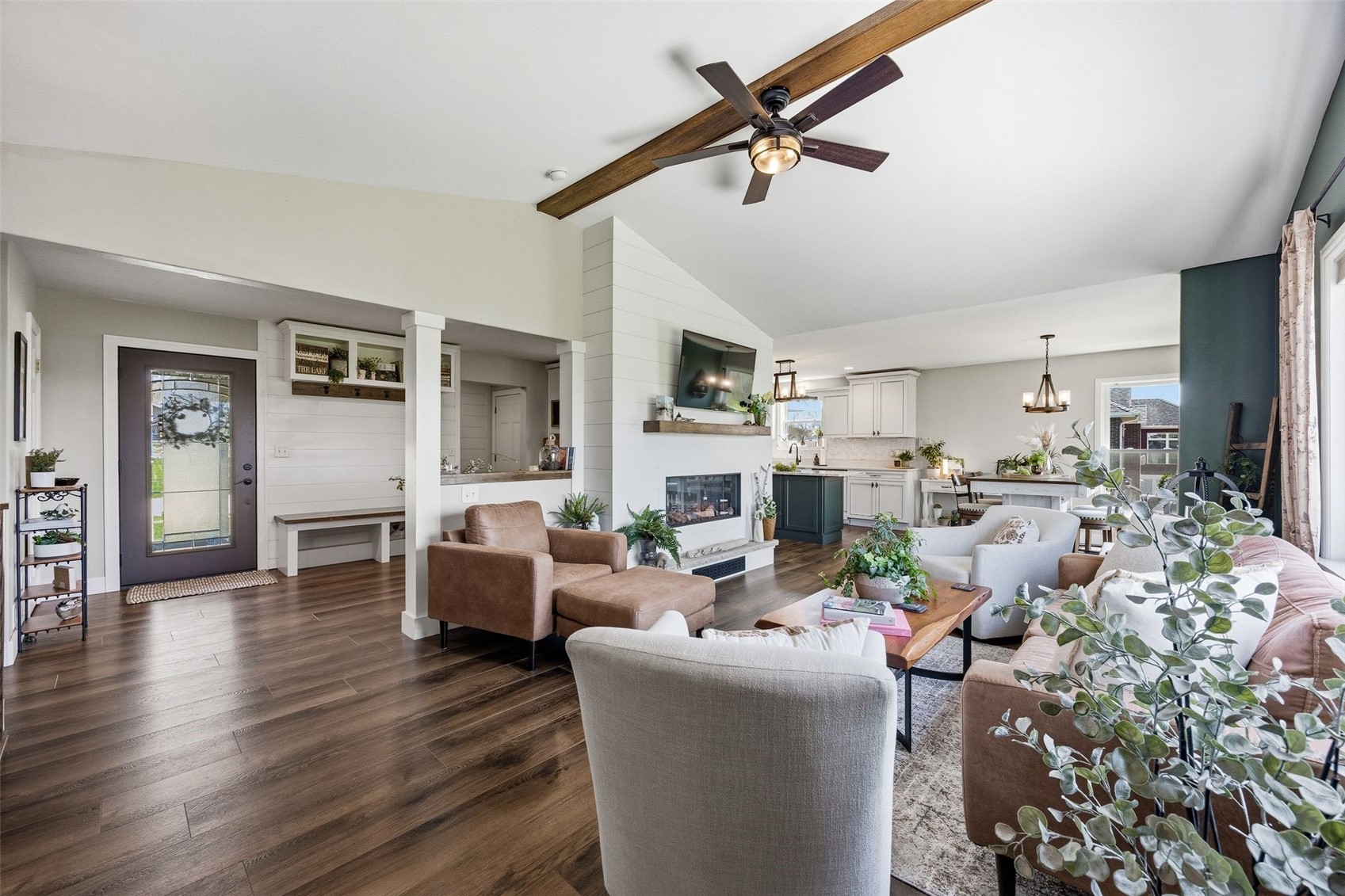 800 Kaitlynn Avenue Anamosa IA 52205