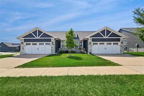 1395 Applewood Drive Fairfax IA 52228