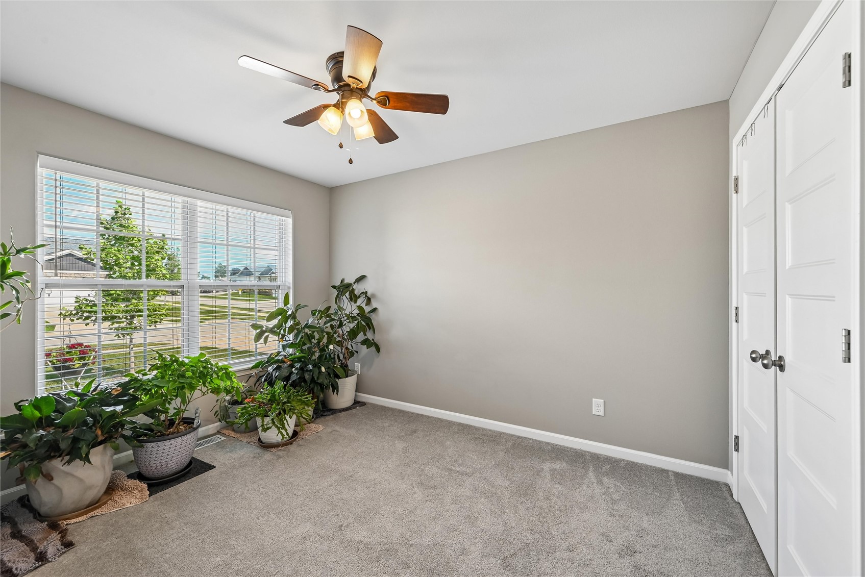 1395 Applewood Drive Fairfax IA 52228