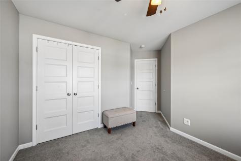 1395 Applewood Drive Fairfax IA 52228