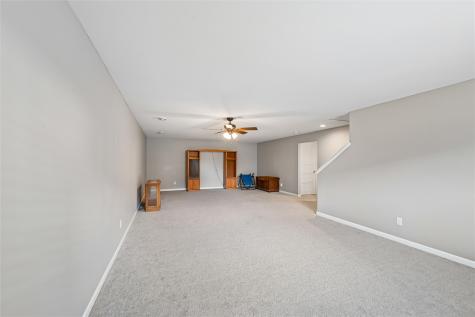 1395 Applewood Drive Fairfax IA 52228
