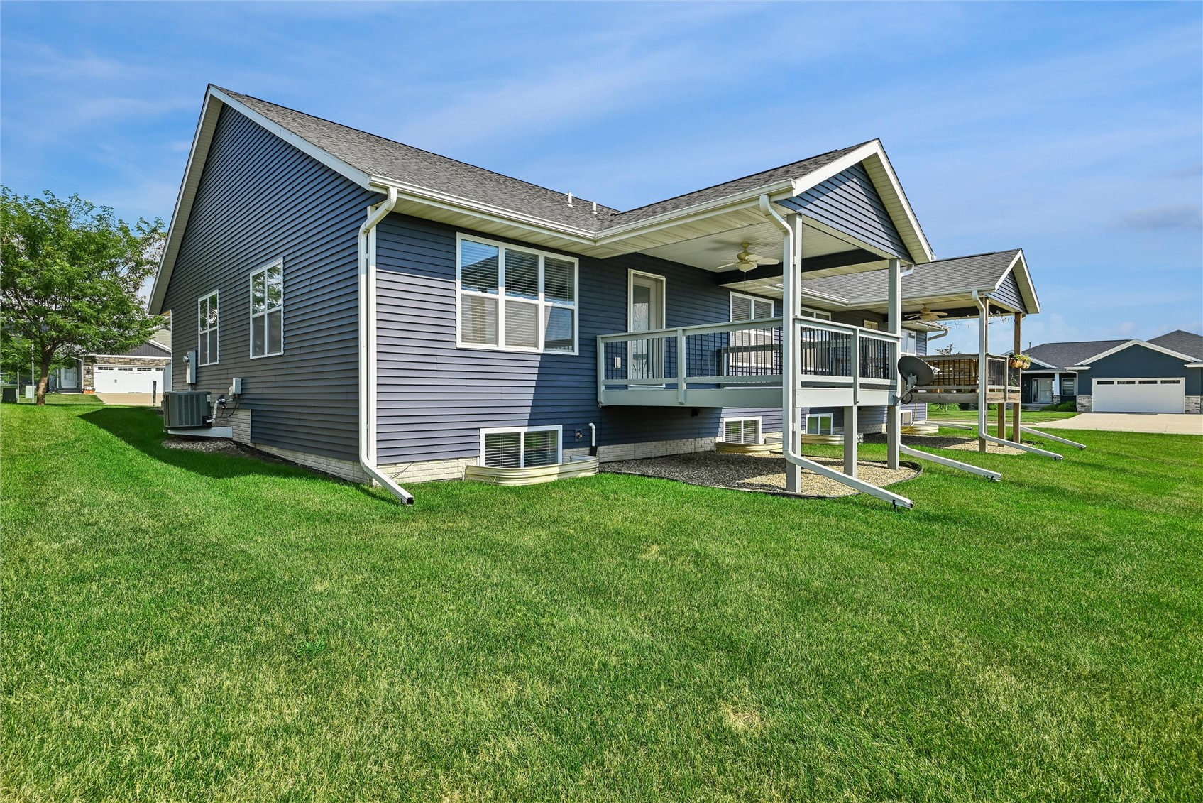 1395 Applewood Drive Fairfax IA 52228