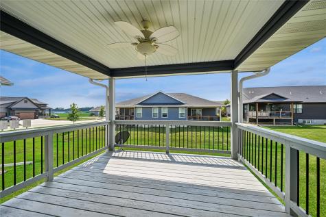 1395 Applewood Drive Fairfax IA 52228
