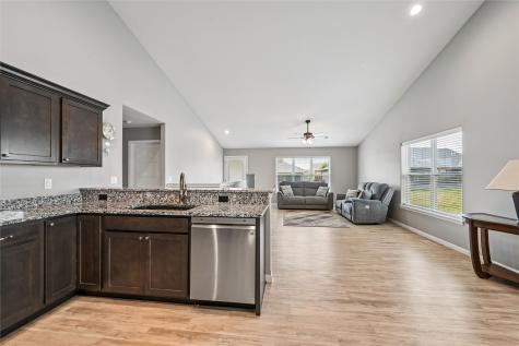 1395 Applewood Drive Fairfax IA 52228