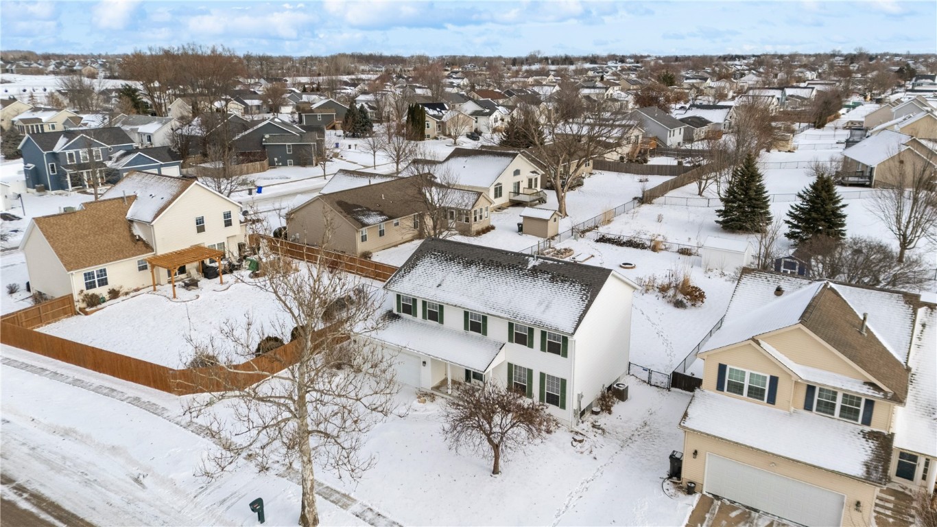 7730 Burr Ridge Drive NE Cedar Rapids IA 52402