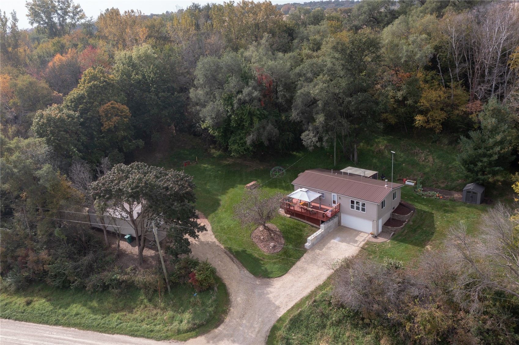 122 Cedar Park Road Mt Vernon IA 52314