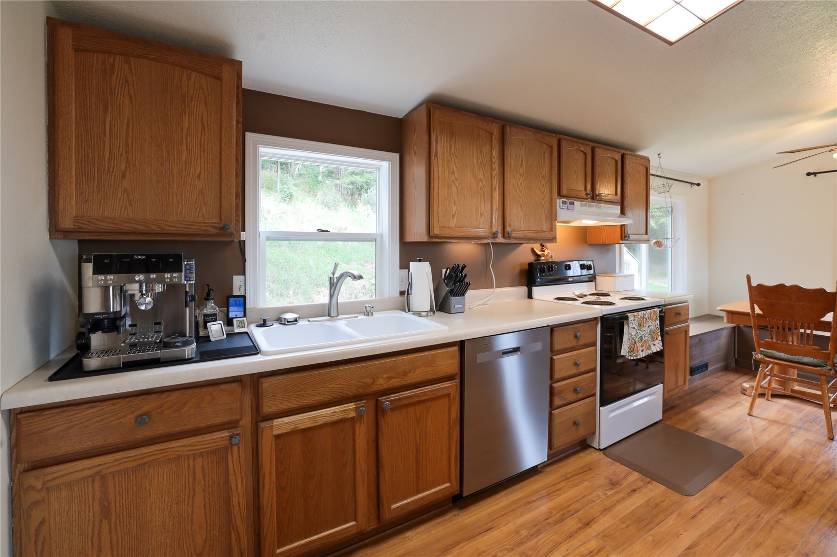 122 Cedar Park Road Mt Vernon IA 52314