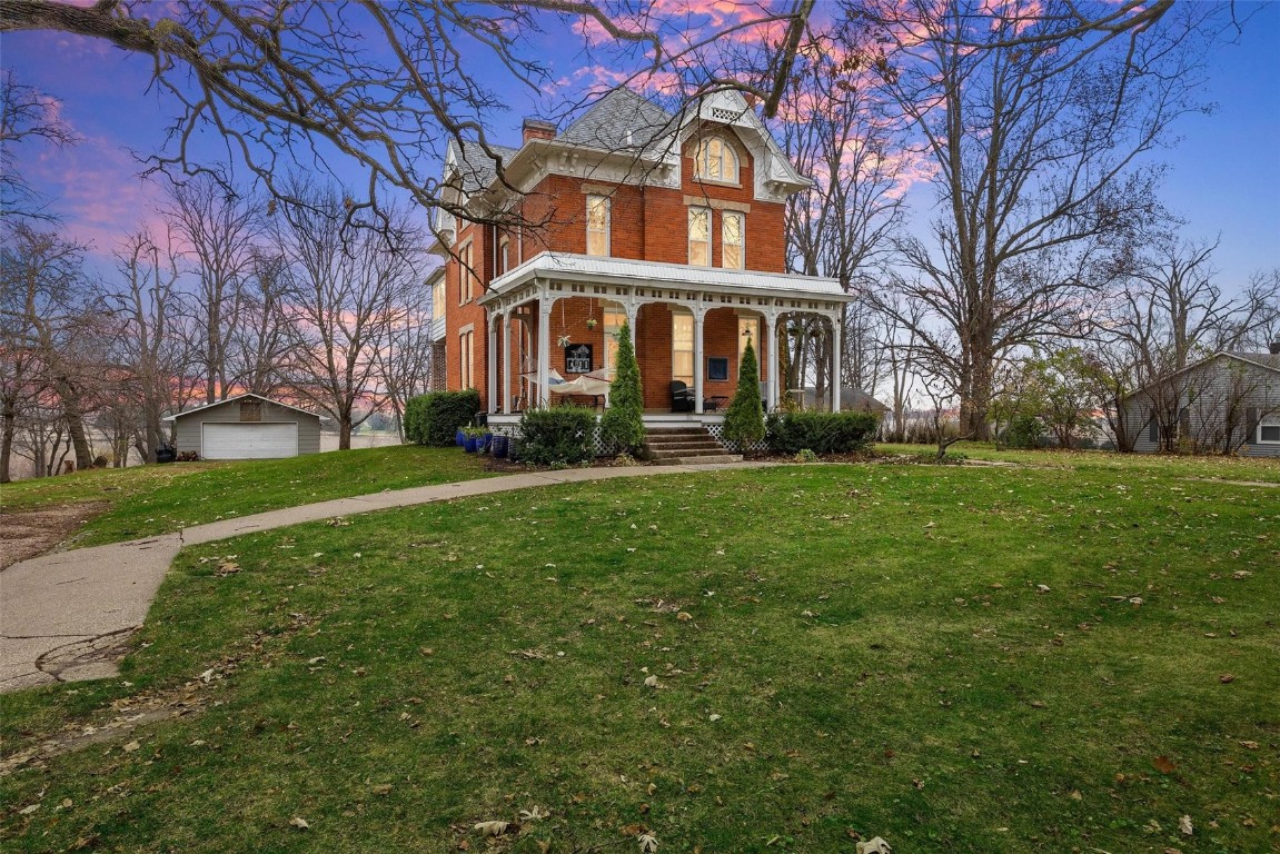 320 East Street Tipton IA 52772