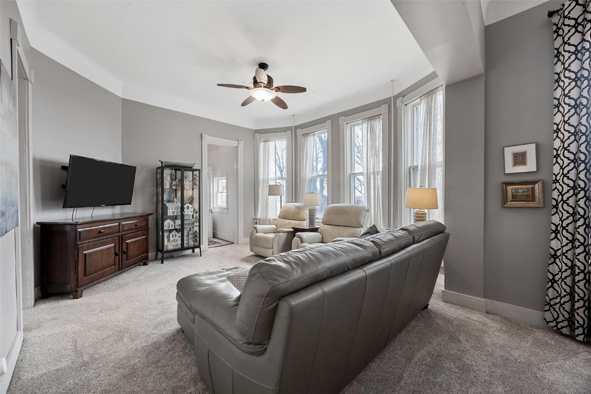 320 East Street Tipton IA 52772