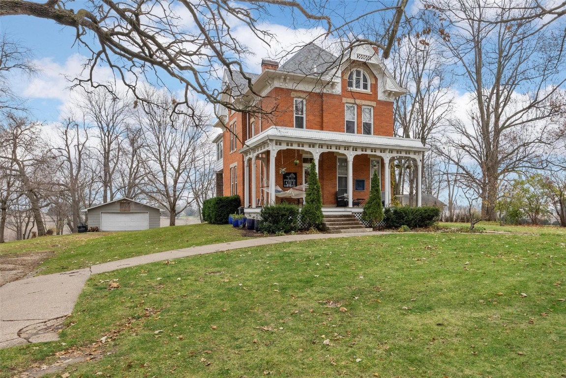 320 East Street Tipton IA 52772