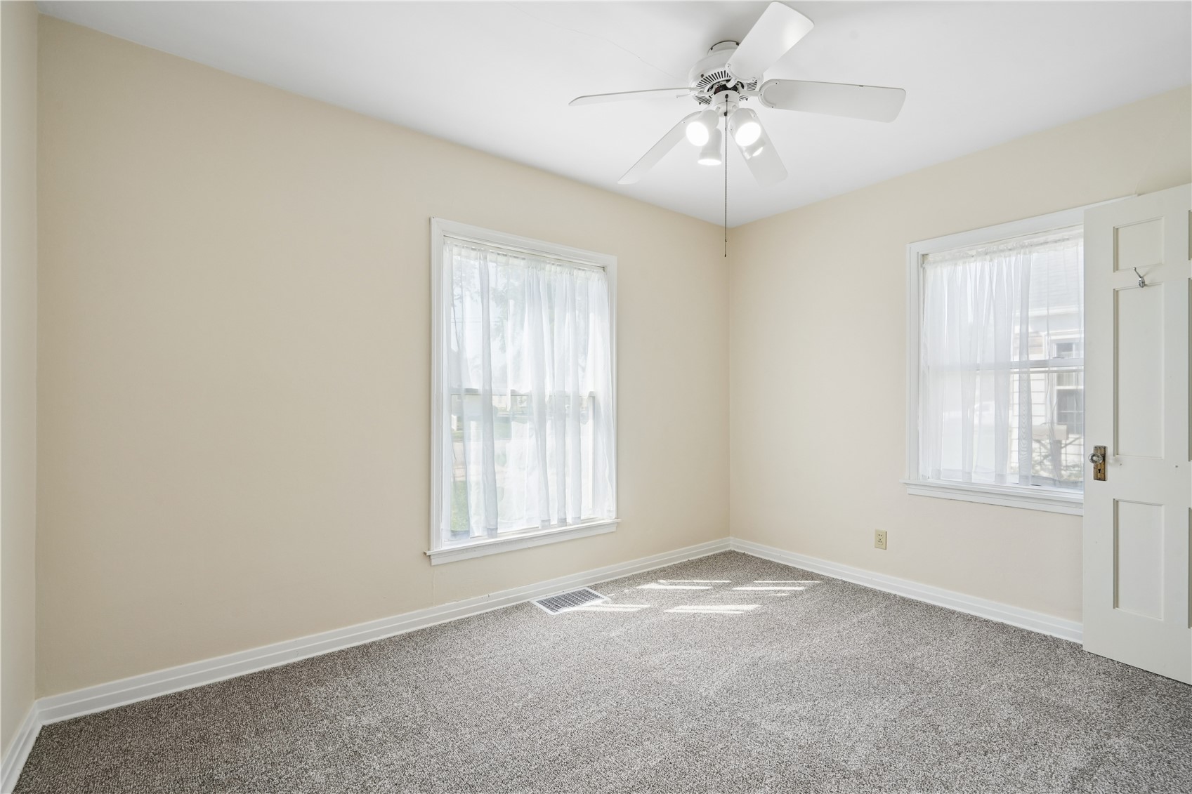141 18th Street SW Cedar Rapids IA 52404