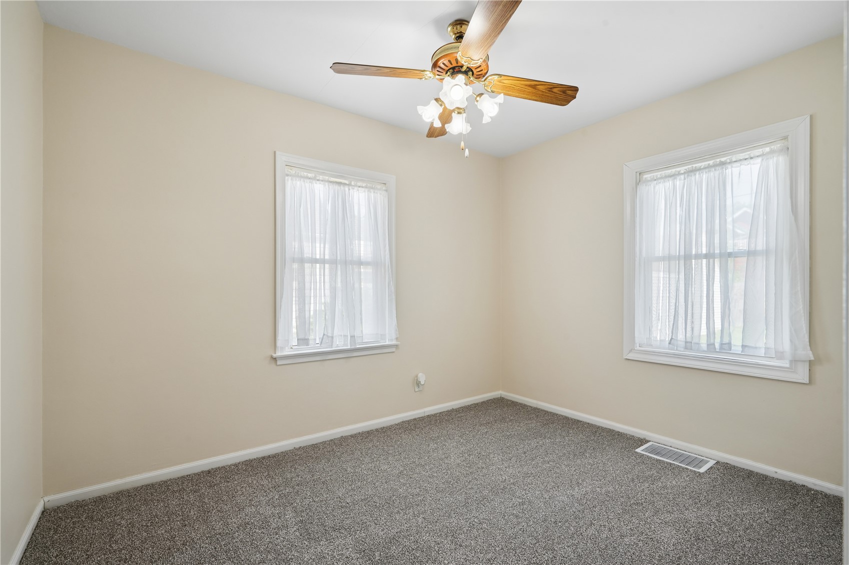141 18th Street SW Cedar Rapids IA 52404