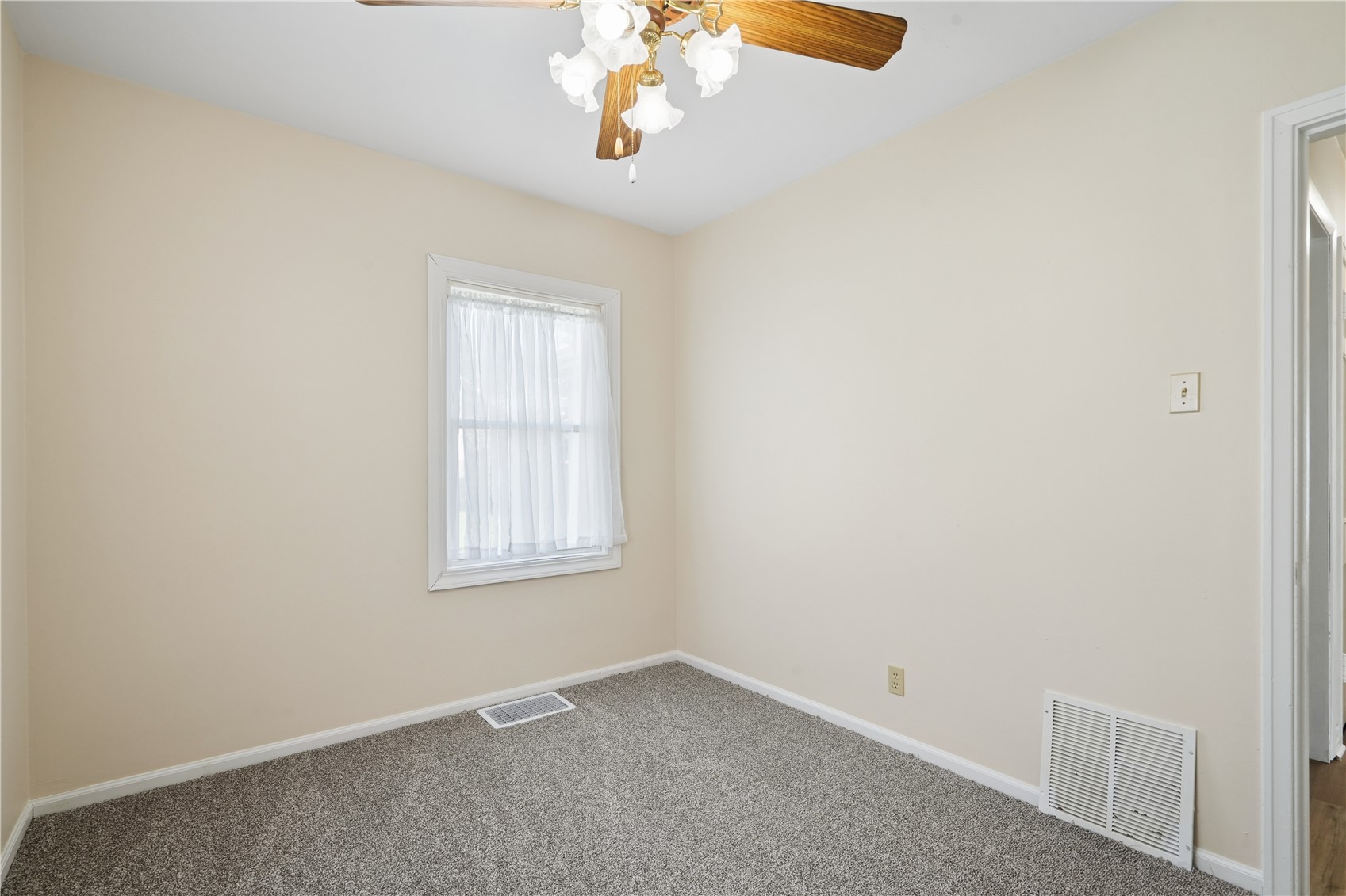141 18th Street SW Cedar Rapids IA 52404