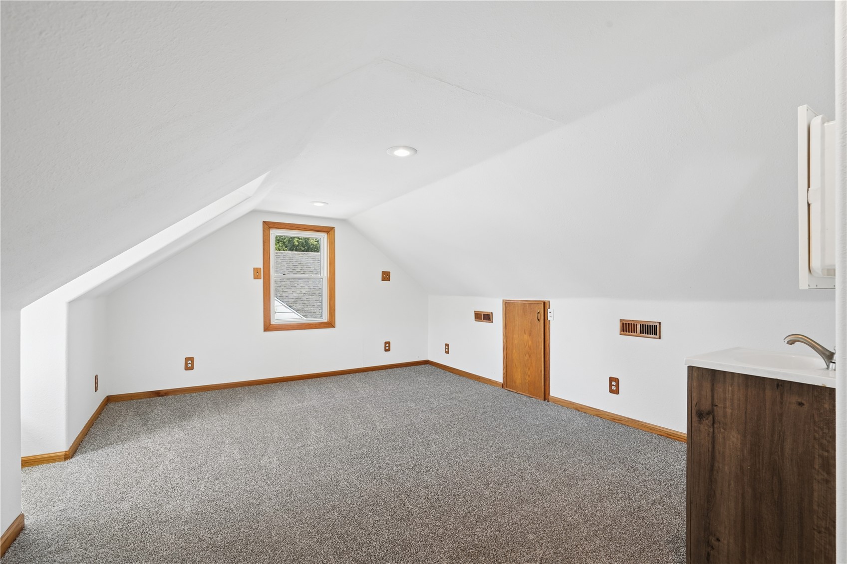 141 18th Street SW Cedar Rapids IA 52404