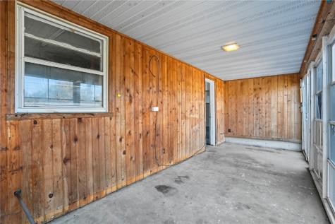 714 NE Blairs Ferry Cedar Rapids IA 52402