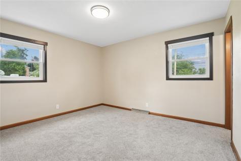 119 La Salle Drive SW Cedar Rapids IA 52404