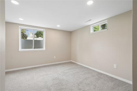119 La Salle Drive SW Cedar Rapids IA 52404
