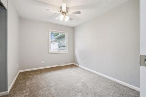 2417 Illinois Street SW Cedar Rapids IA 52404