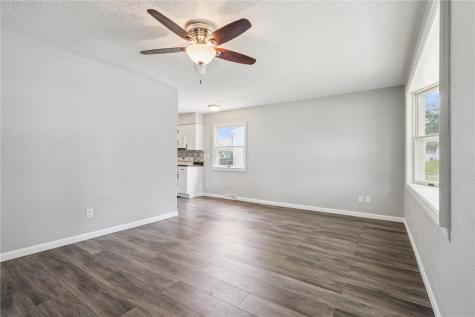 2417 Illinois Street SW Cedar Rapids IA 52404