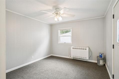 2417 Illinois Street SW Cedar Rapids IA 52404