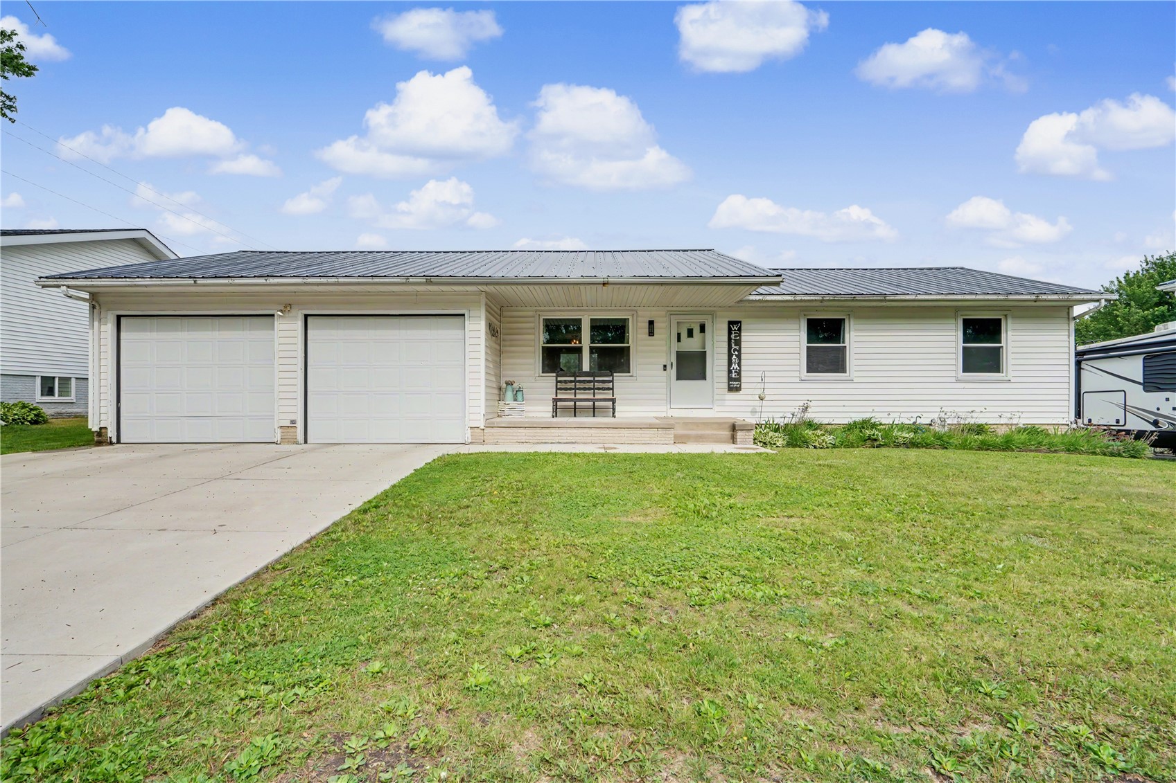 1304 Grande Avenue Center Point IA 52213