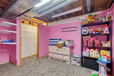 1304 Grande Avenue Center Point IA 52213