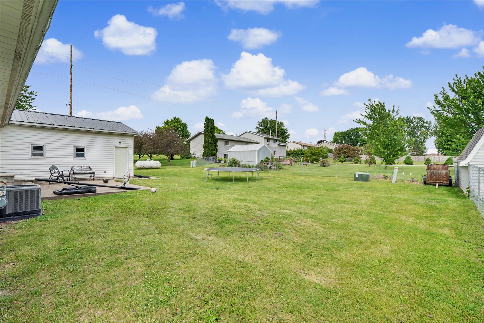 1304 Grande Avenue Center Point IA 52213