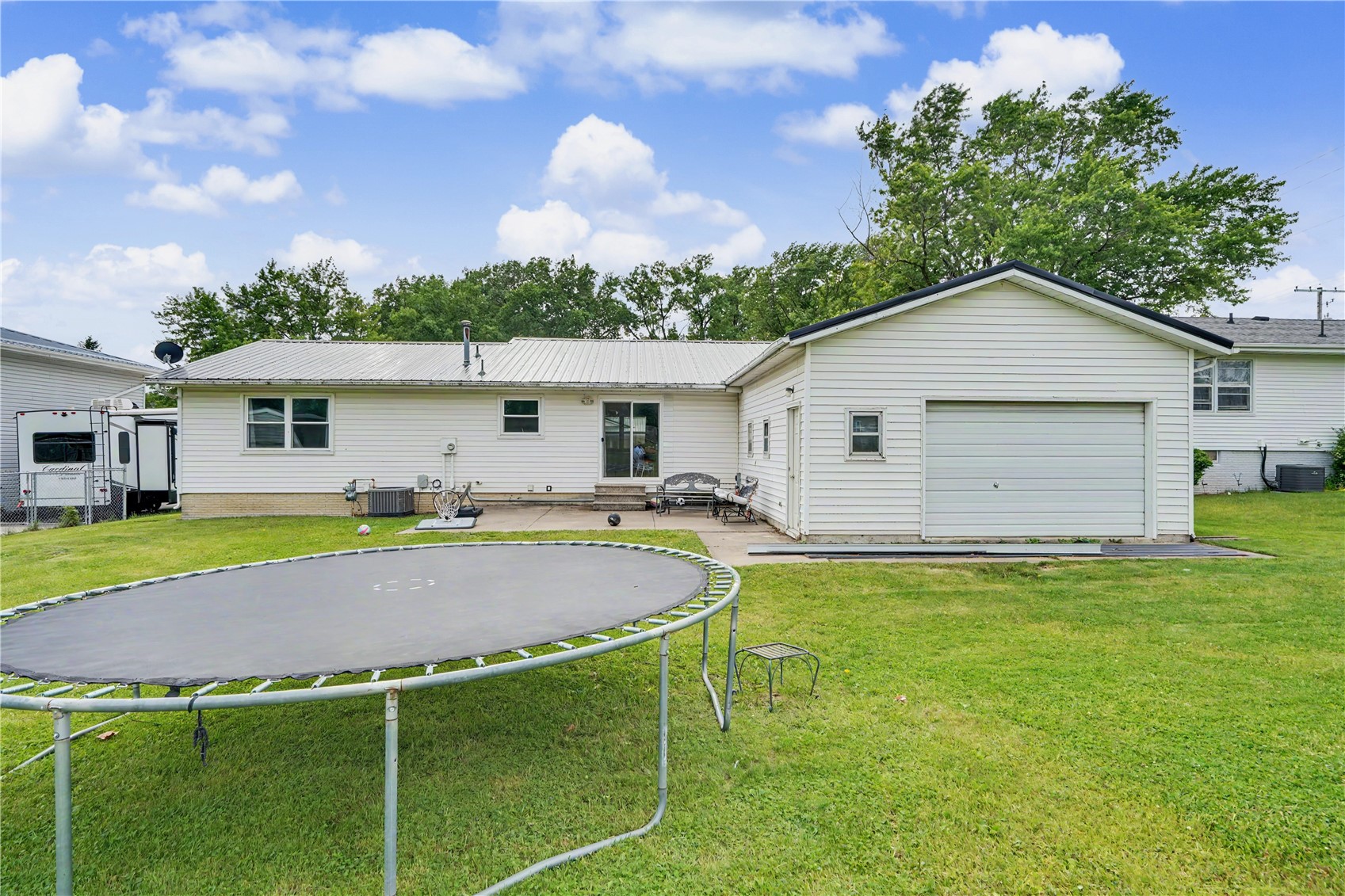 1304 Grande Avenue Center Point IA 52213