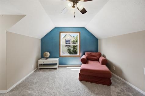 5134 Gordon Avenue NW Cedar Rapids IA 52405