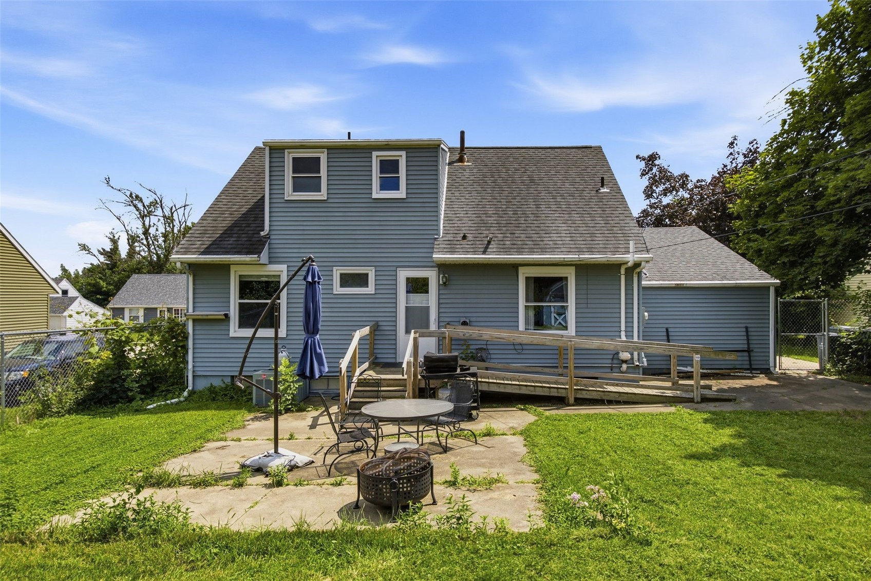 5134 Gordon Avenue NW Cedar Rapids IA 52405